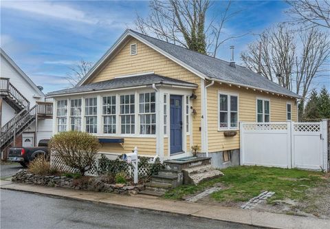 4 Findlay Place, Newport, RI 02840 - MLS#: 1381315