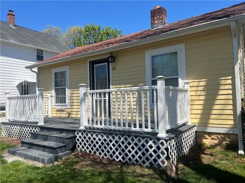 51 Graham Avenue, Warwick, RI 02889 - MLS#: 1383762
