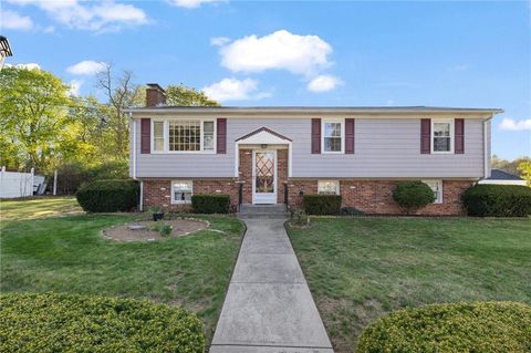 4 Country Drive, Smithfield, RI 02828 - MLS#: 1383418