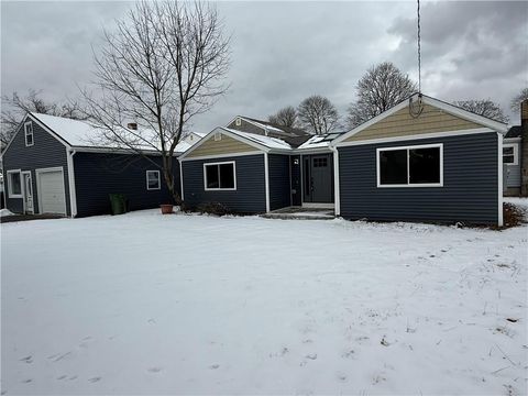 113 Cedar Avenue, Portsmouth, RI 02871 - MLS#: 1379868