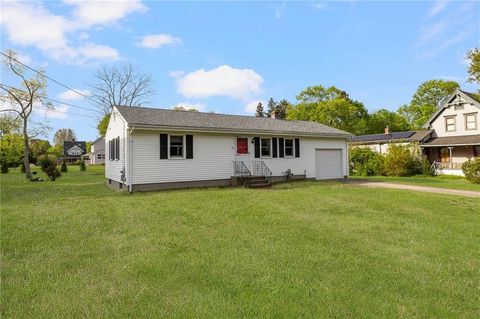 51 Lippitt Avenue, Warwick, RI 02889 - MLS#: 1384234