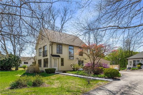 1705 Wampanoag Trail, Barrington, RI 02806 - MLS#: 1383952