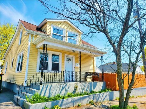 61 Coggeshall Street, Providence, RI 02908 - MLS#: 1383035