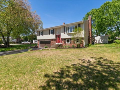 2 Betsy Williams Court, Johnston, RI 02919 - MLS#: 1385054