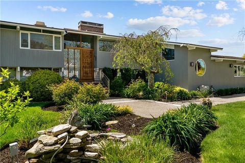 10 Ocean View Drive, Middletown, RI 02842 - MLS#: 1378566