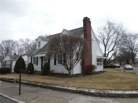 134 Lyman Street, Pawtucket, RI 02860 - MLS#: 1380270