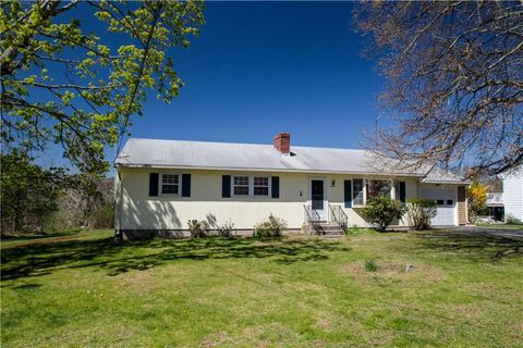 7 Smithfield Drive, Middletown, RI 02842 - MLS#: 1382239