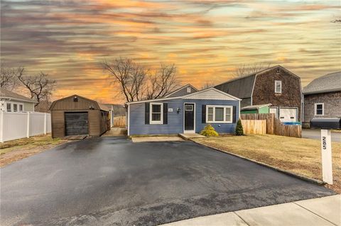 285 Railroad Street, Lincoln, RI 02838 - MLS#: 1379307