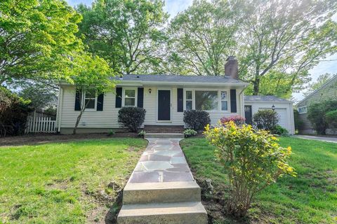 33 Perennial Drive, Cranston, RI 02920 - MLS#: 1384911
