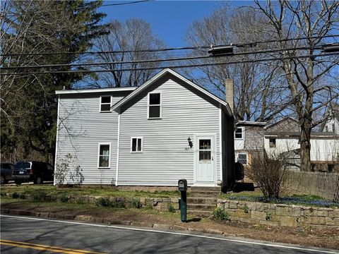 965 Main Street, Hopkinton, RI 02832 - MLS#: 1381708