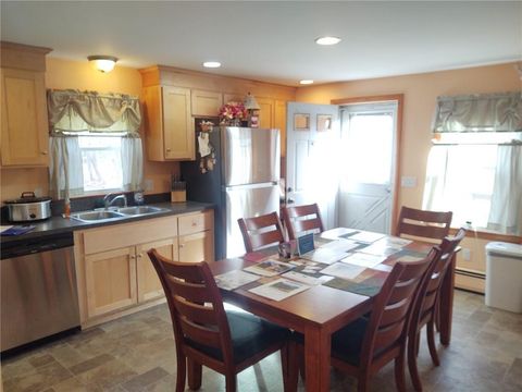 62 Chestnut Street, Seekonk, MA 02771 - MLS#: 1376327