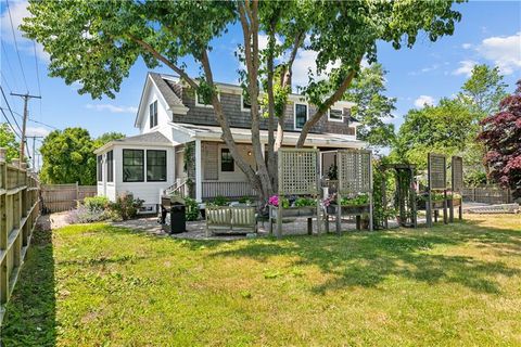 76 Van Zandt Avenue, Newport, RI 02840 - MLS#: 1381250
