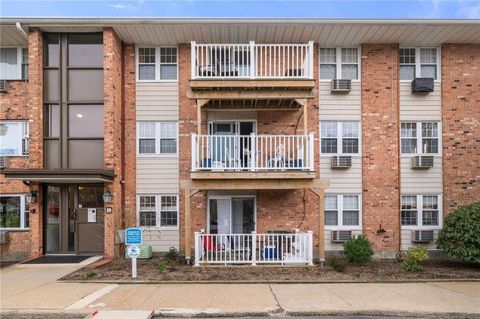 39 Bullocks Point Avenue Unit 2B, East Providence, RI 02915 - MLS#: 1381232