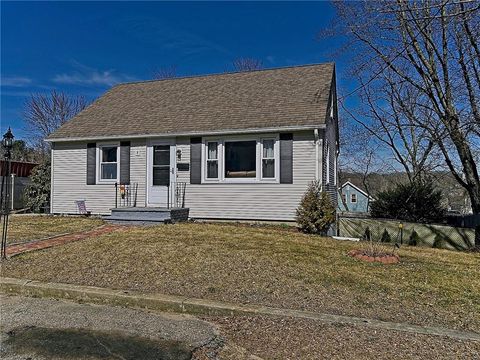 8 Bassett Street, Coventry, RI 02816 - MLS#: 1380941
