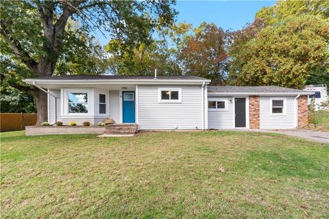 4 Springhill Street, Fairhaven, MA 02719 - MLS#: 1381482
