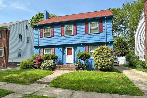 96 Savoy Street, Providence, RI 02906 - MLS#: 1385171