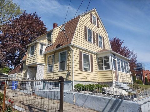 1123 South Broadway St, East Providence, RI 02914 - MLS#: 1384137