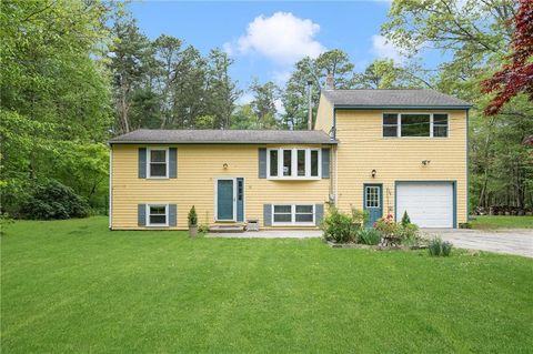 32 Crestmont Drive, Richmond, RI 02812 - MLS#: 1385273