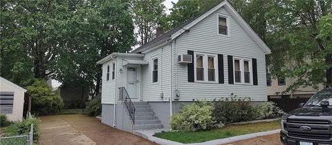 72 Hillcrest Avenue, Pawtucket, RI 02860 - MLS#: 1384352