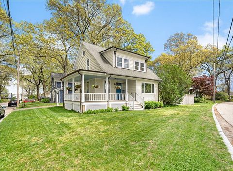 1024 Bullocks Point Avenue, East Providence, RI 02915 - MLS#: 1384600