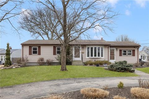 113 Cove Avenue, Warwick, RI 02889 - MLS#: 1380355