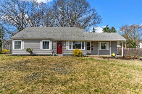 4 Sherbrooke Road, Barrington, RI 02806 - MLS#: 1382351