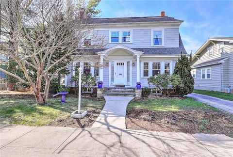 34 Progress Street, Pawtucket, RI 02860 - MLS#: 1382674