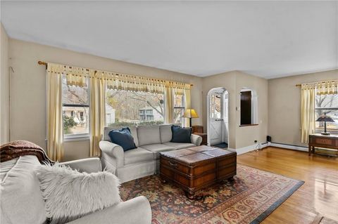 22 Elmwood Drive, Bristol, RI 02809 - MLS#: 1380064