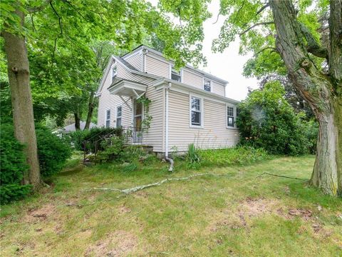 209 Waterman Avenue, North Providence, RI 02911 - MLS#: 1382012