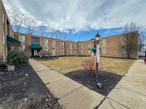 2 Main Street Unit 15, Lincoln, RI 02802 - MLS#: 1379590