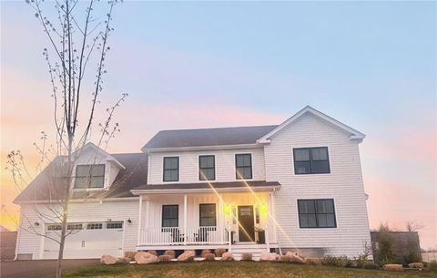70 Ferreira Avenue, Portsmouth, RI 02871 - MLS#: 1382220