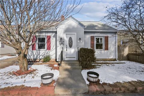 104 Liberty Street, Pawtucket, RI 02861 - MLS#: 1385564
