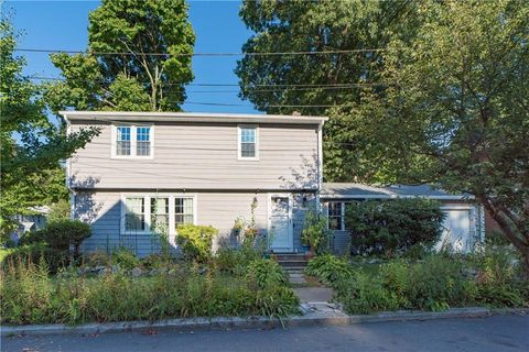 23 Sarah Street, Providence, RI 02906 - MLS#: 1385754