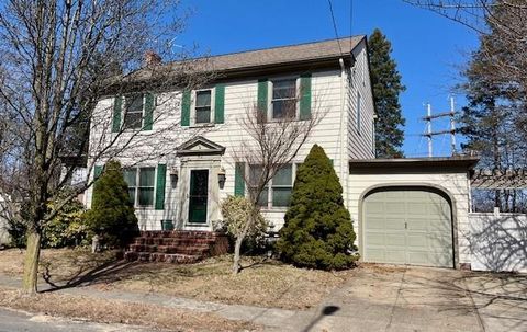 62 Greylock Avenue, Cranston, RI 02910 - MLS#: 1379883