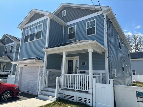 592 Smithfield Avenue, Pawtucket, RI 02860 - MLS#: 1383571