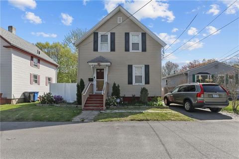 70 Perkins Avenue, Cranston, RI 02910 - MLS#: 1383815