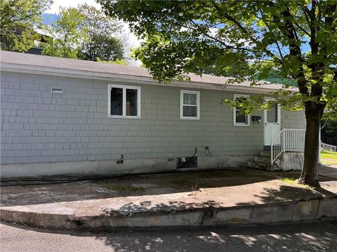 30 Japonica Street, Pawtucket, RI 02860 - MLS#: 1385409
