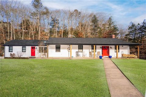 70 Cherokee Bend Bnd, Charlestown, RI 02813 - MLS#: 1378539