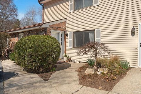 14 Governors Hill Unit 14, West Warwick, RI 02893 - MLS#: 1381731