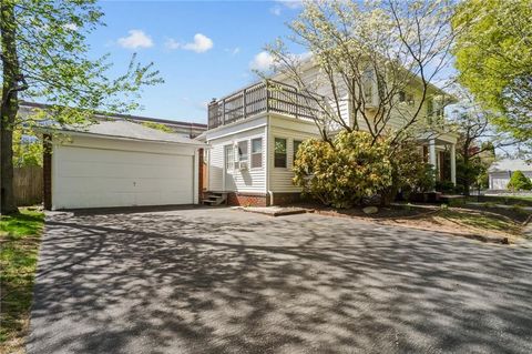 36 Elmway Street, Providence, RI 02906 - MLS#: 1384469