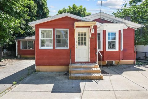 39 Chaplin Street, Pawtucket, RI 02861 - MLS#: 1379799