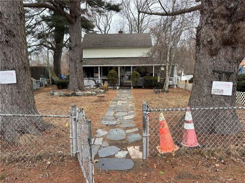 73 Eton Avenue, Warwick, RI 02889 - MLS#: 1378995