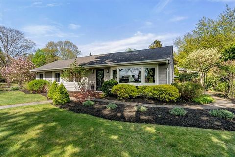 6 Crawford Avenue, Warwick, RI 02889 - MLS#: 1384457
