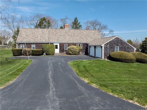 56 Holman Street, Portsmouth, RI 02871 - MLS#: 1382226