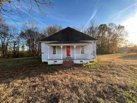 A home in Woodruff