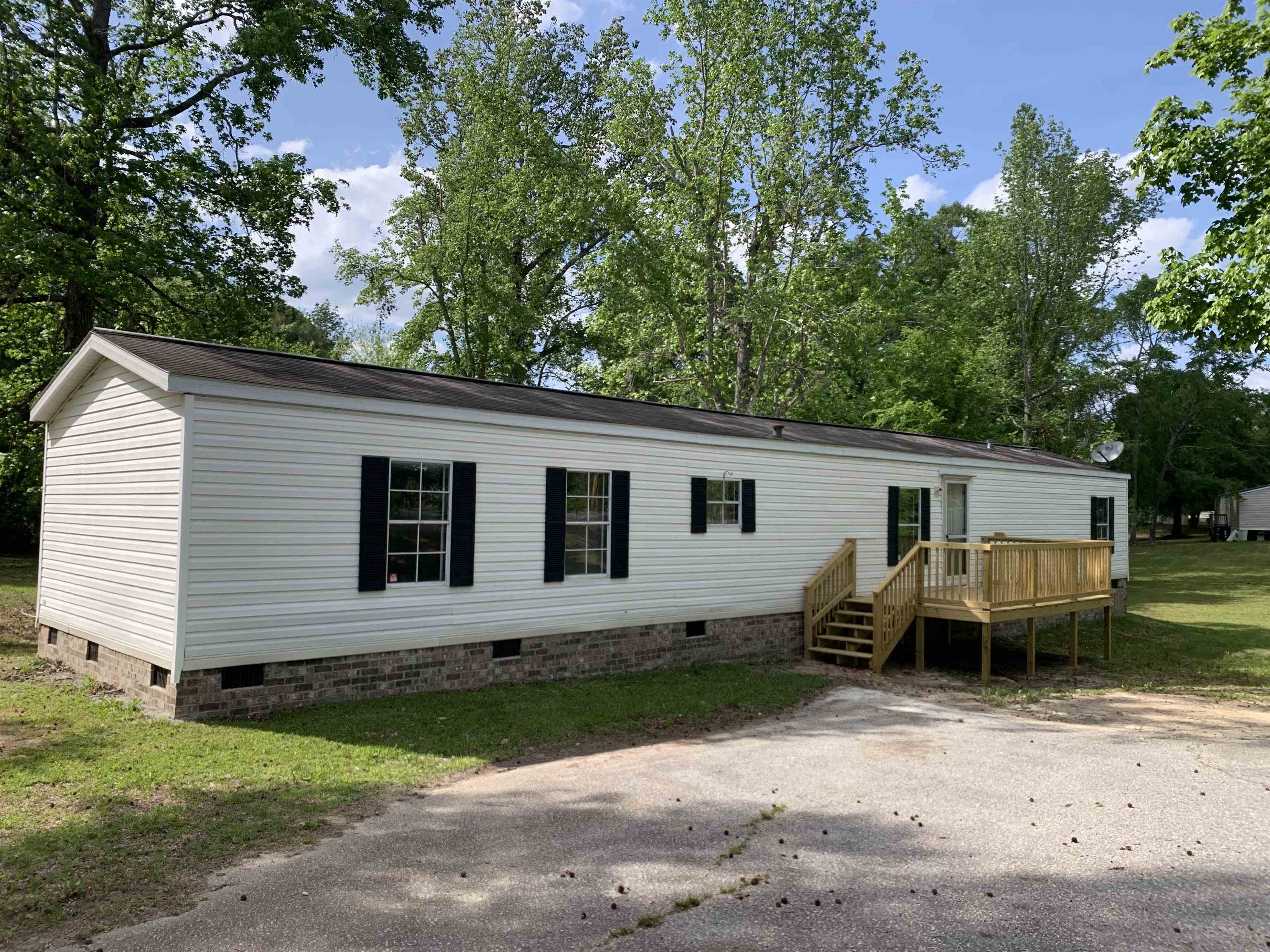 376 Virginia Circle, Waterloo, South Carolina image 1