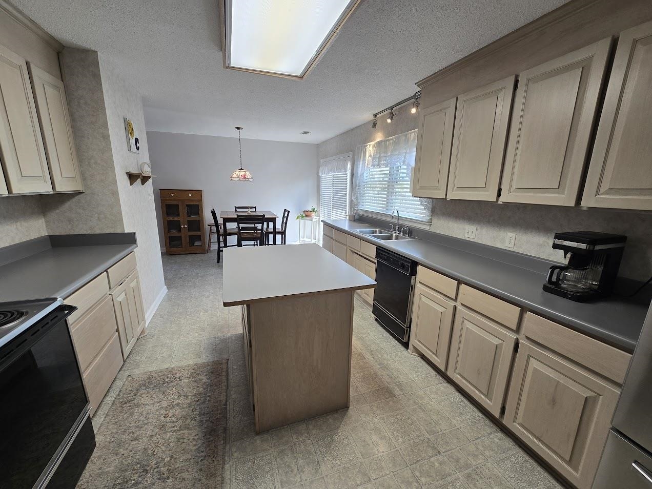 120 Camelot Dr, Gaffney, South Carolina image 31