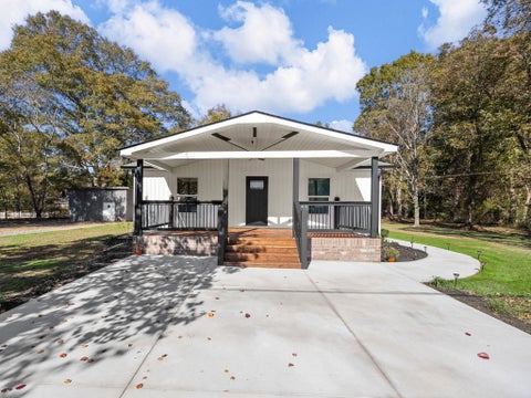 Homes For Sale - 118 Strawberry Road<br/> Anderson, SC 29626