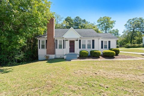 Homes For Sale - 514 N Broad Street<br/> Laurens County, Clinton, SC 29325