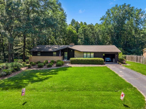 Homes For Sale - 884 Beverly Drive<br/> Spartanburg, SC 29303